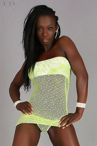 Brandenburg-Stripperin-01.jpg
